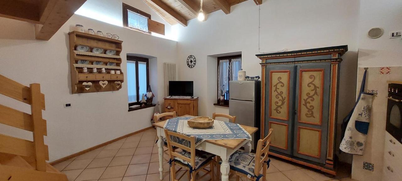 Loft Della Perpetua Di Casa Bernardi, Fuga Romantica Petfriendly Montagnaga  Exterior foto