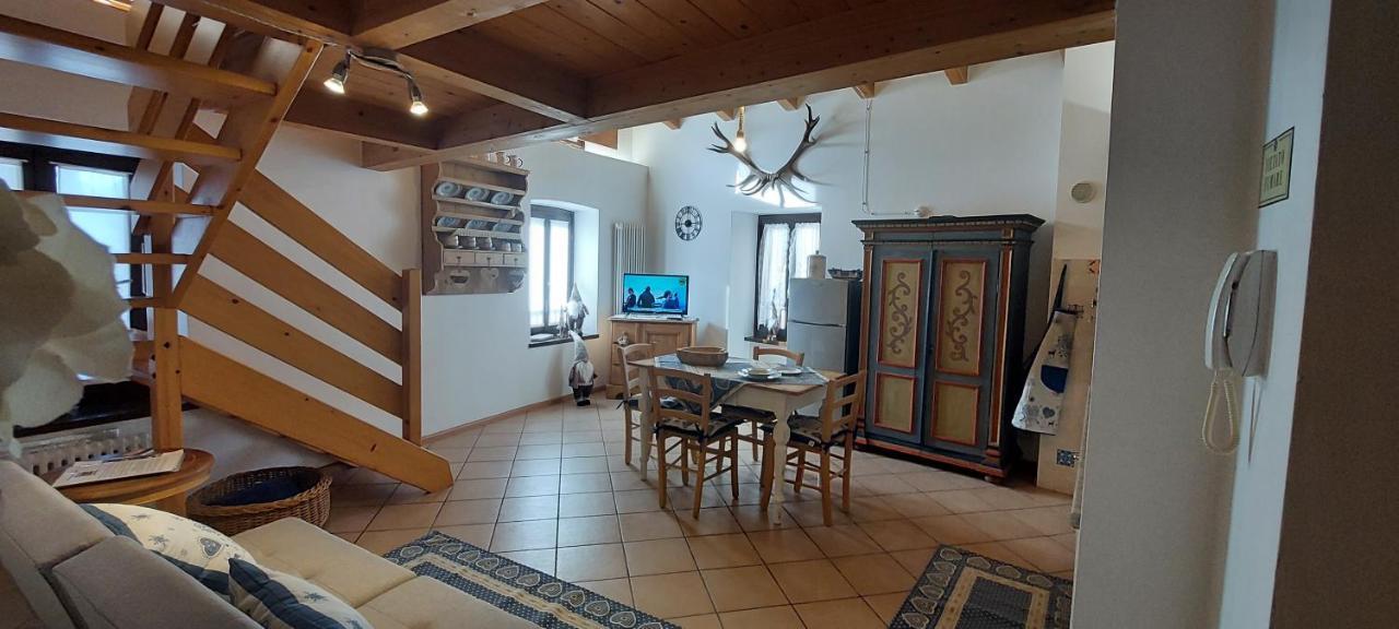Loft Della Perpetua Di Casa Bernardi, Fuga Romantica Petfriendly Montagnaga  Exterior foto