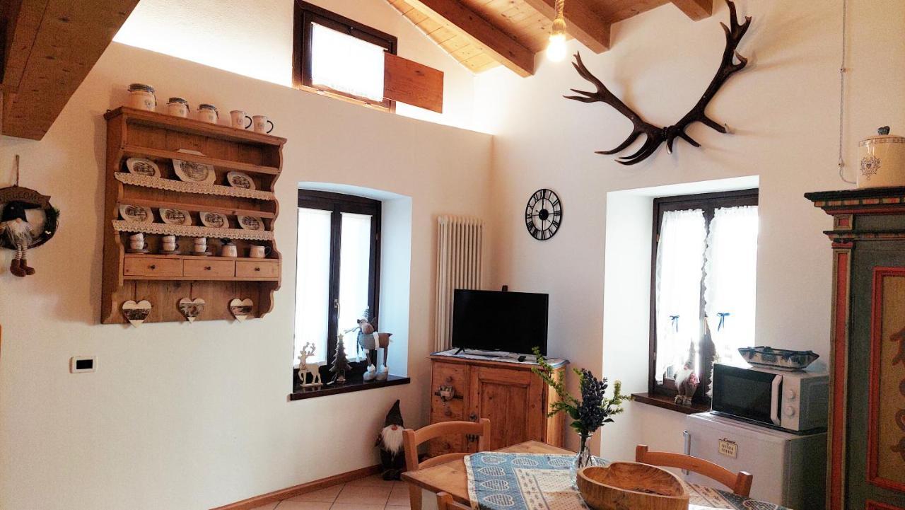 Loft Della Perpetua Di Casa Bernardi, Fuga Romantica Petfriendly Montagnaga  Exterior foto
